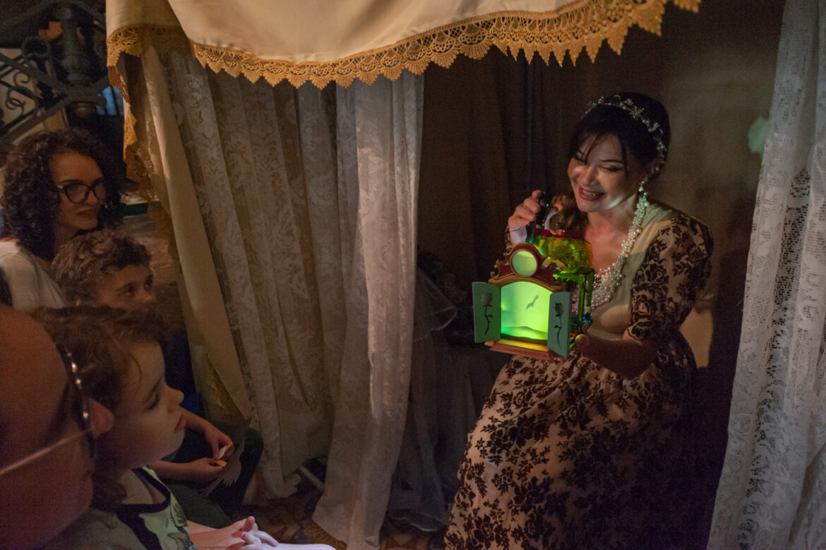 Sombras na Palma da Mão _ Foto Tellus